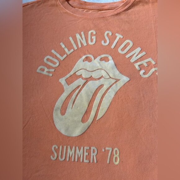 American Eagle Rolling Stones Crop Top - Picture 2 of 4
